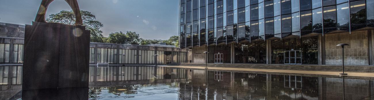 law school building and pevsner