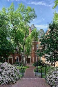 Spring on Richmond School of Law campus