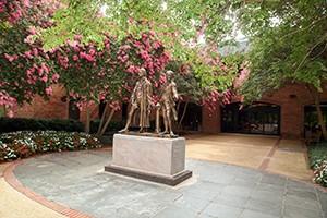Statue at William and Mary Law School